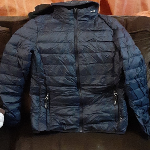 Tumi Jackets \u0026 Coats | Tumi Neck Pillow Jacket | Color: Blue/Silver | Size: S | Nellyc_10029's Closet